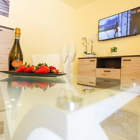 Bed and Breakfast Casa Filippini à Fossombrone Extérieur photo